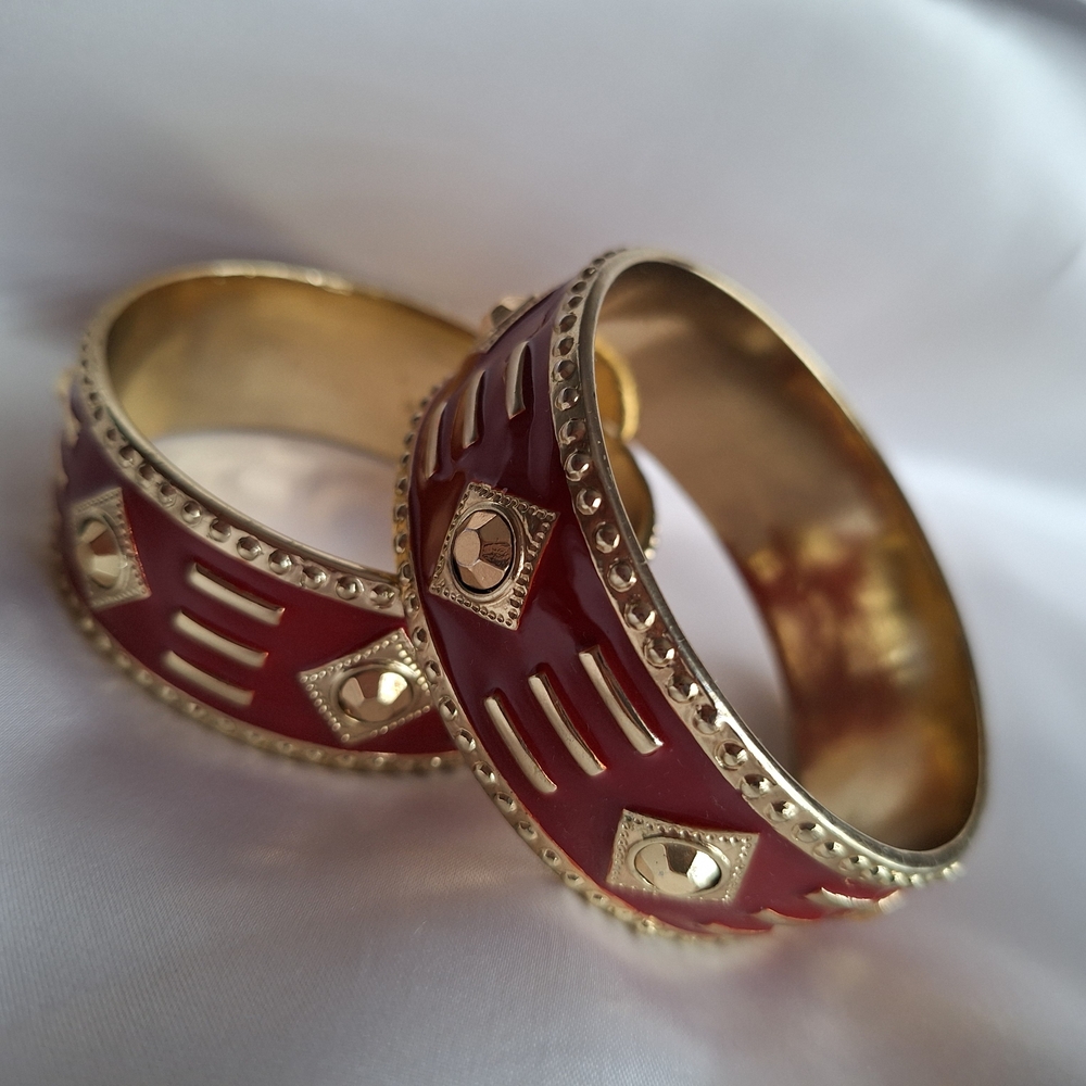 Belle Noel For Kim Kardashian Gold Tone Enamel Statement Bangles Bracelets (2)
